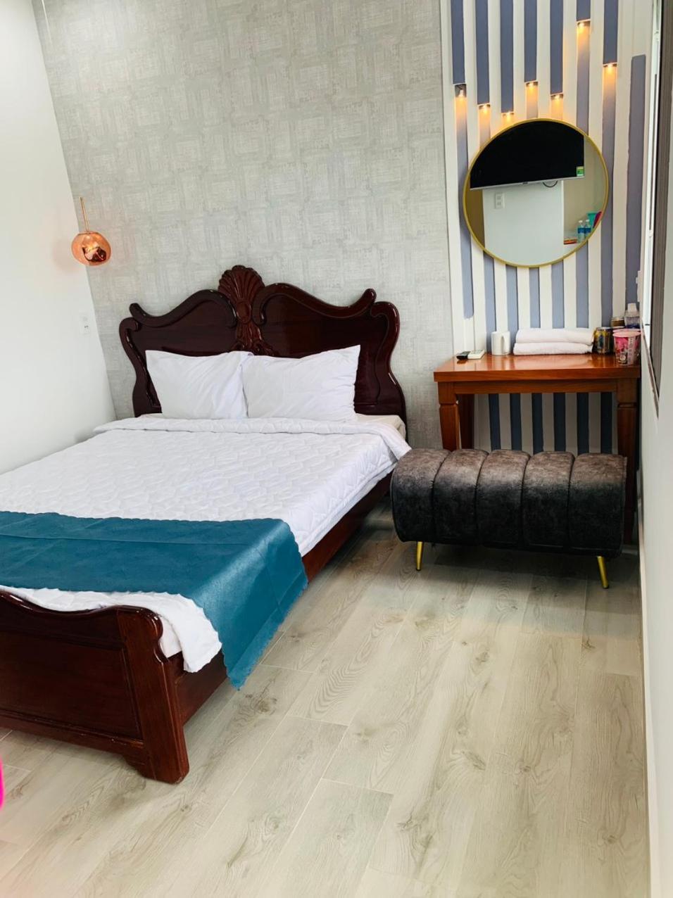 Hotel Khach San Quoc Te Cà Mau Exterior foto
